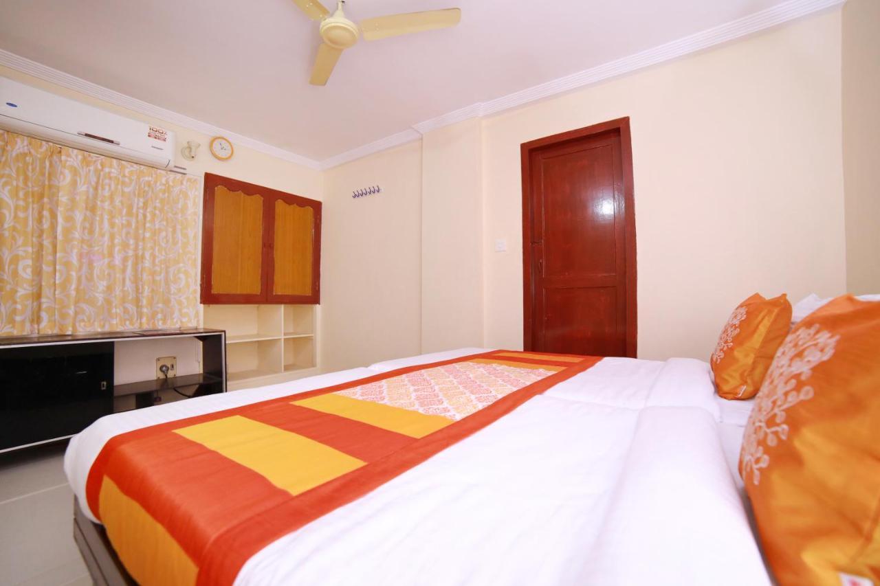 Oyo 7926 Hotel Fort View Thiruvananthapuram Bagian luar foto