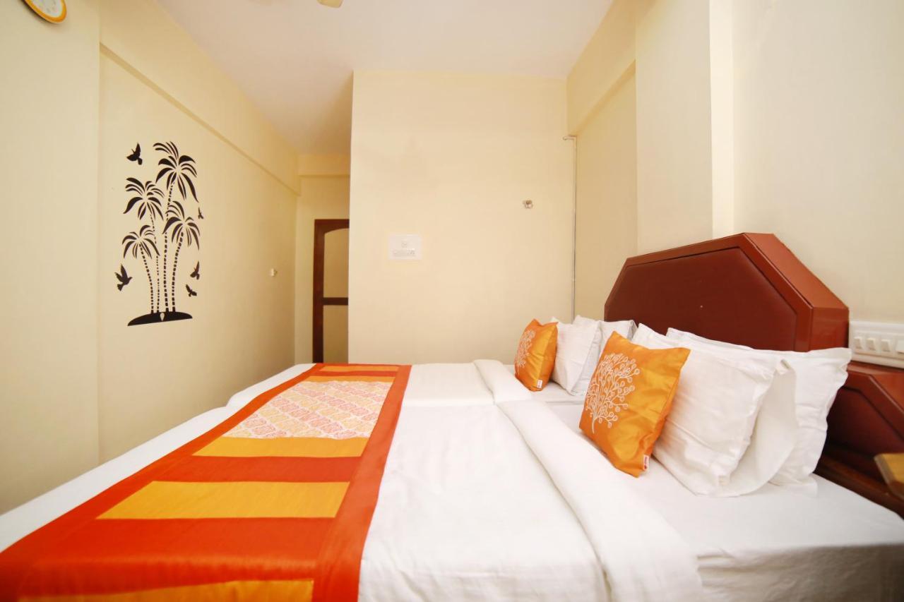 Oyo 7926 Hotel Fort View Thiruvananthapuram Bagian luar foto